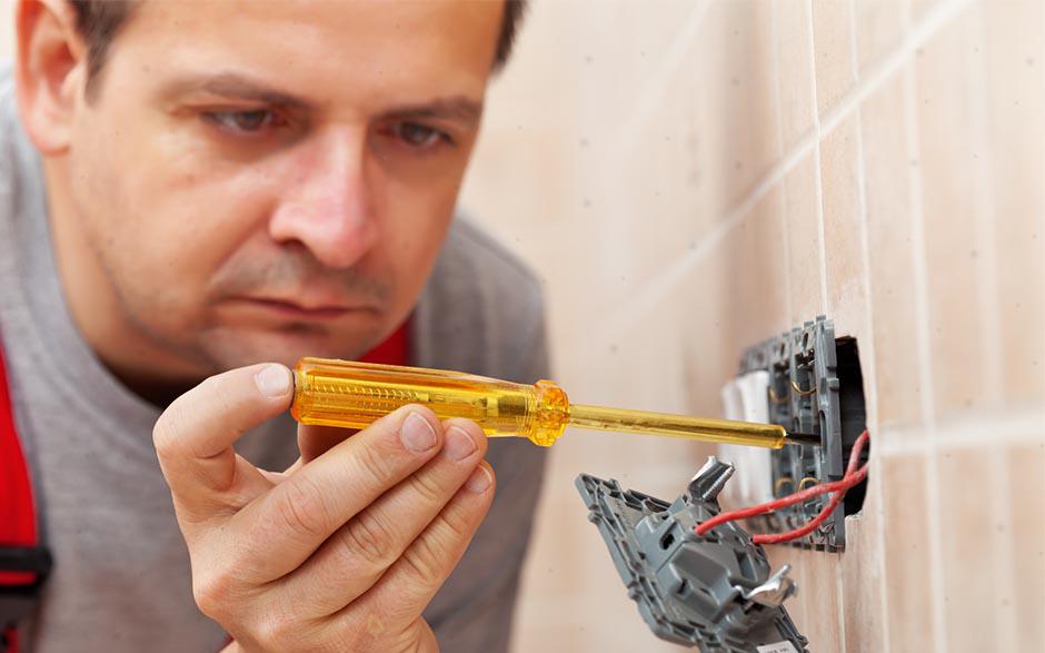 recherche électricien bâtiment Paris 12